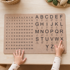 Schreibtischunterlage aus Kork für Kinder mit Alphabet, Tiermotiven und kleinem Einmaleins zum Lernen am Schreibtisch