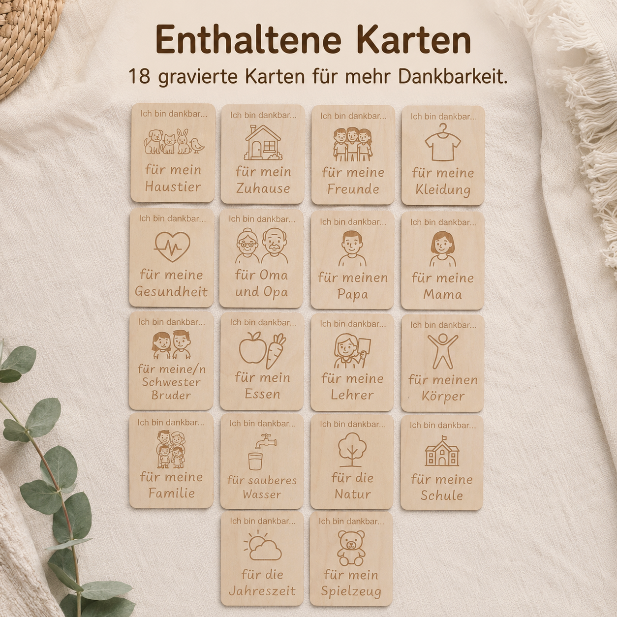 Übersicht der 18 gravierten Dankbarkeitskarten aus Holz für Kinder mit Botschaften zu Familie, Zuhause, Freunden und Natur
